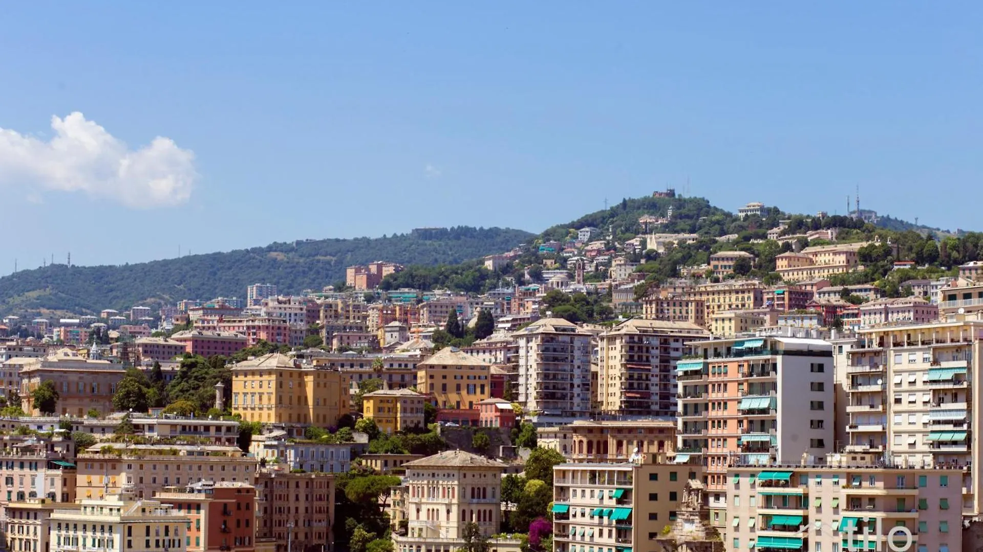 Train Station| Parking| A/C| Wifi By Tilo Apartman Genova
